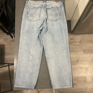 American Eagle Light Wash Baggy Jeans, size 16 Short